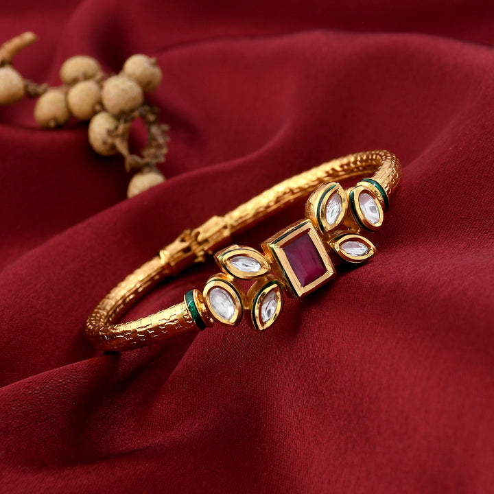 Openable Kundan Bracelet