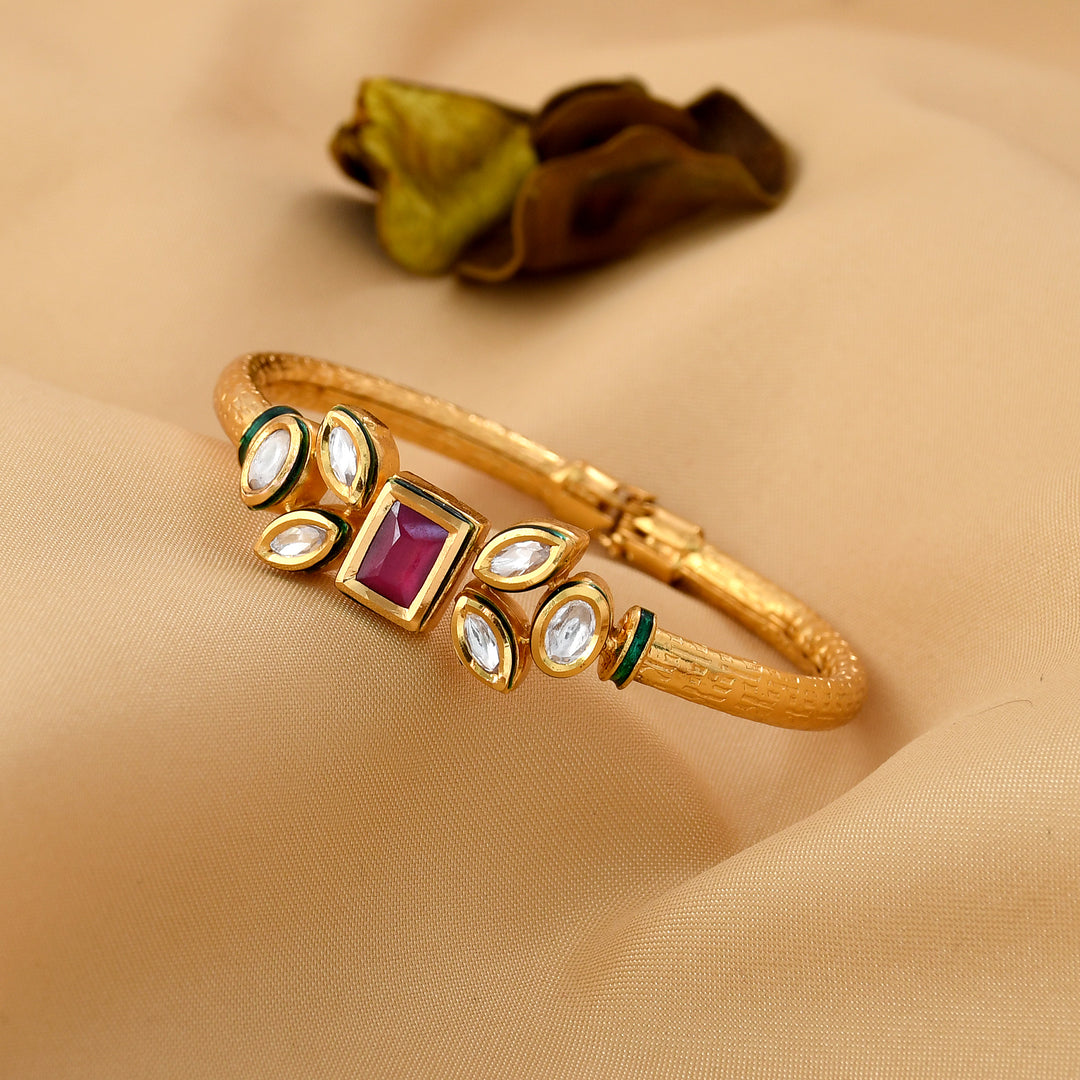 Openable Kundan Bracelet