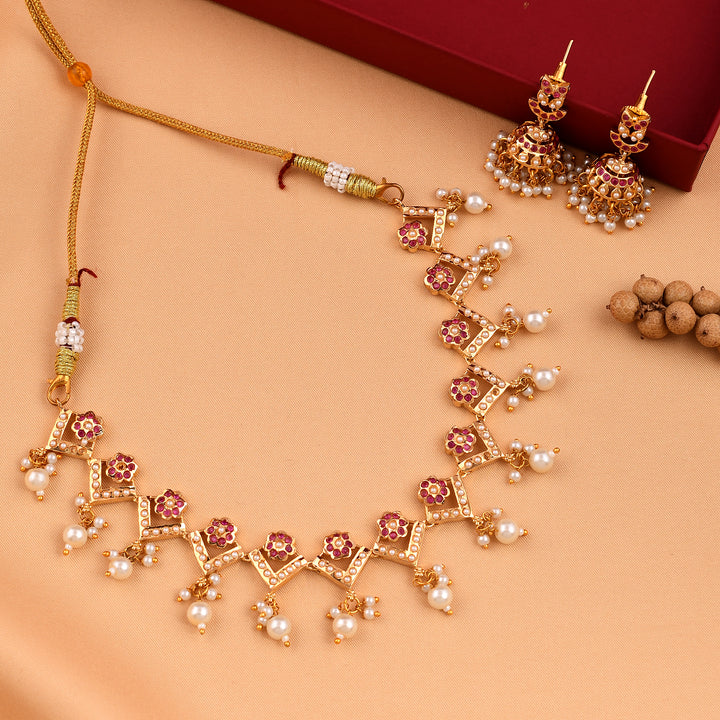 Unique Pearl Jadaau Necklace Set