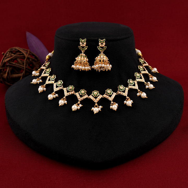 Unique Pearl Jadaau Necklace Set