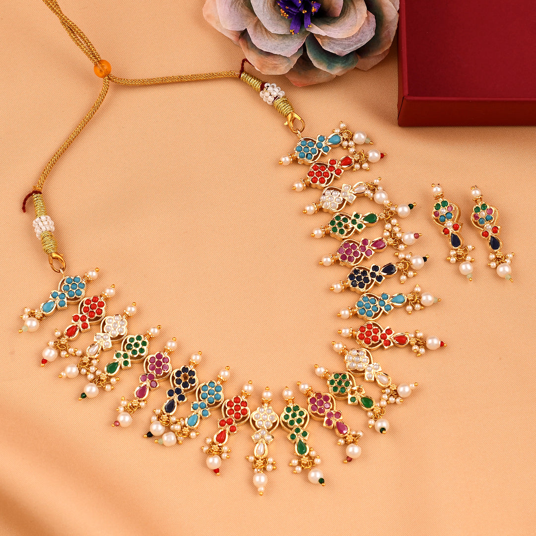 Classic Jadaau Necklace Set