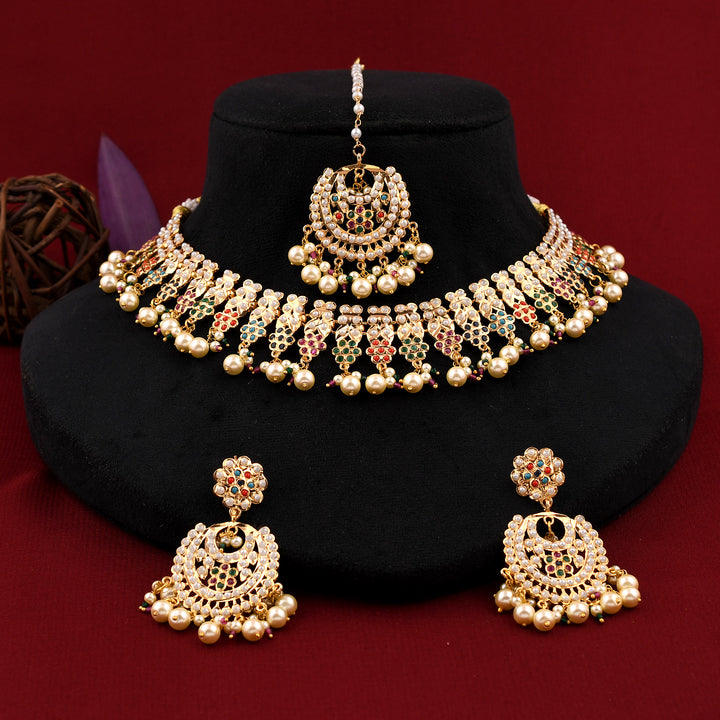 Delicate Jadaau Necklace Set