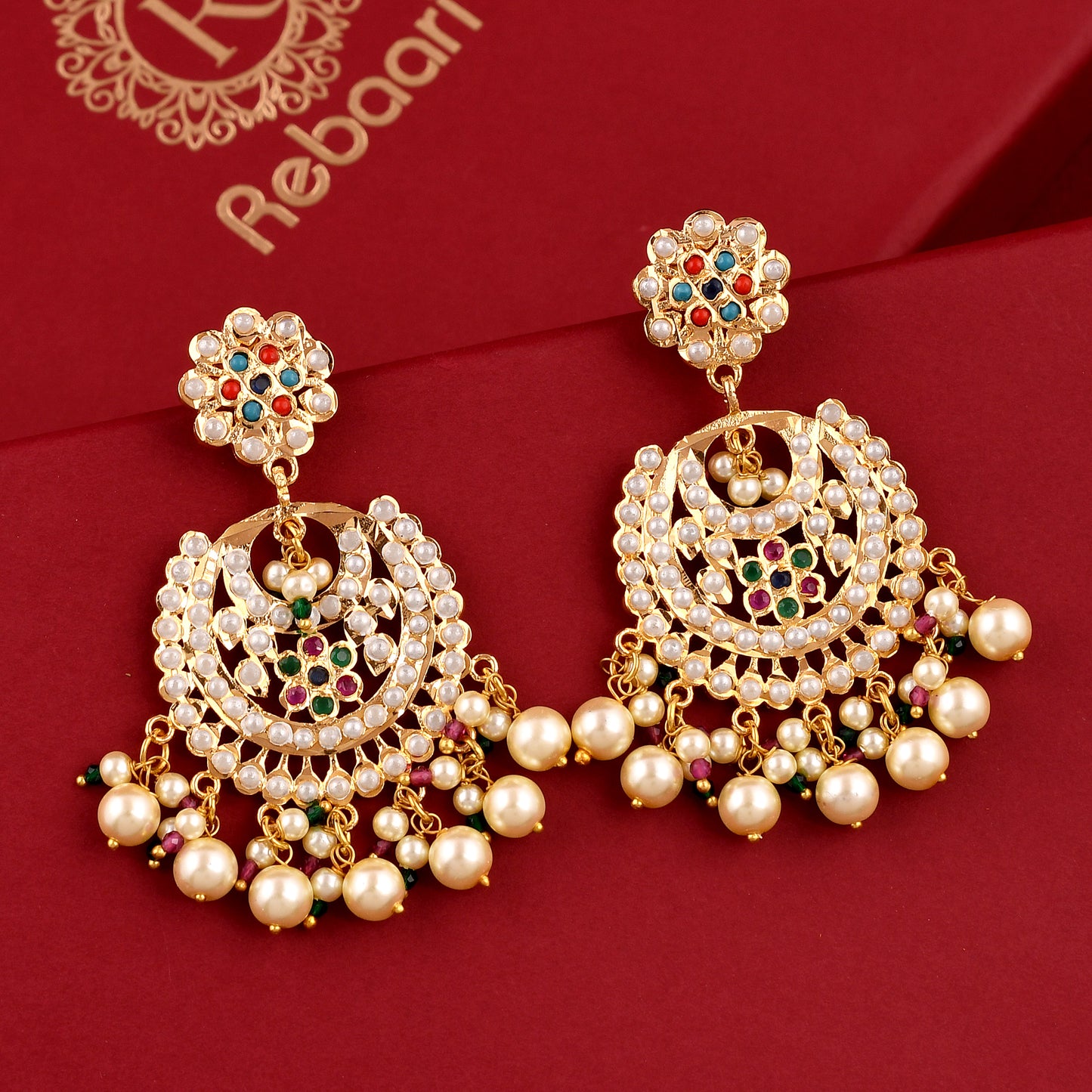 Delicate Jadaau Necklace Set