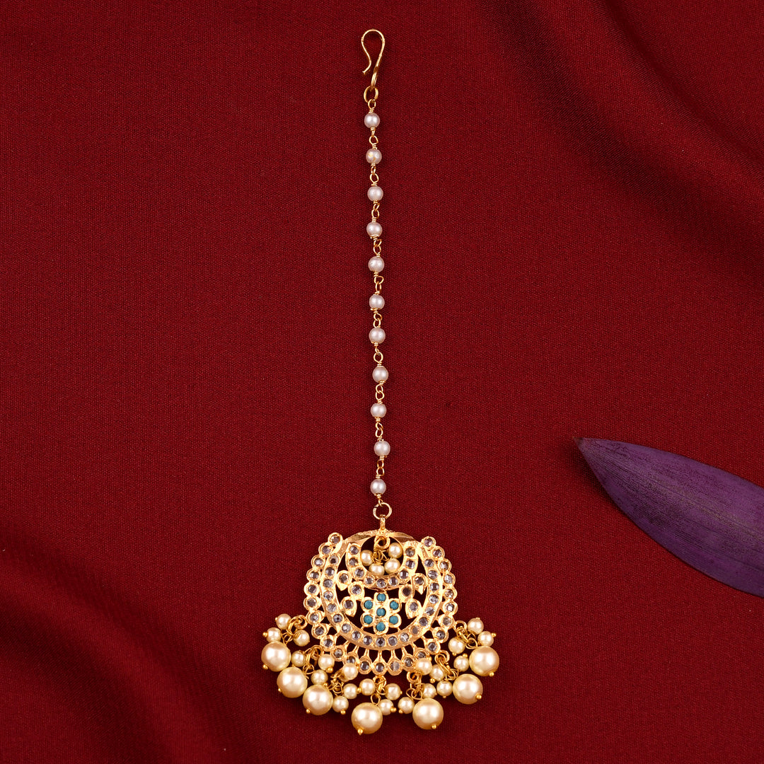 Delicate Jadaau Necklace Set