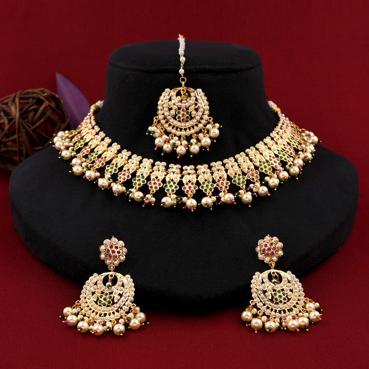 Delicate Jadaau Necklace Set