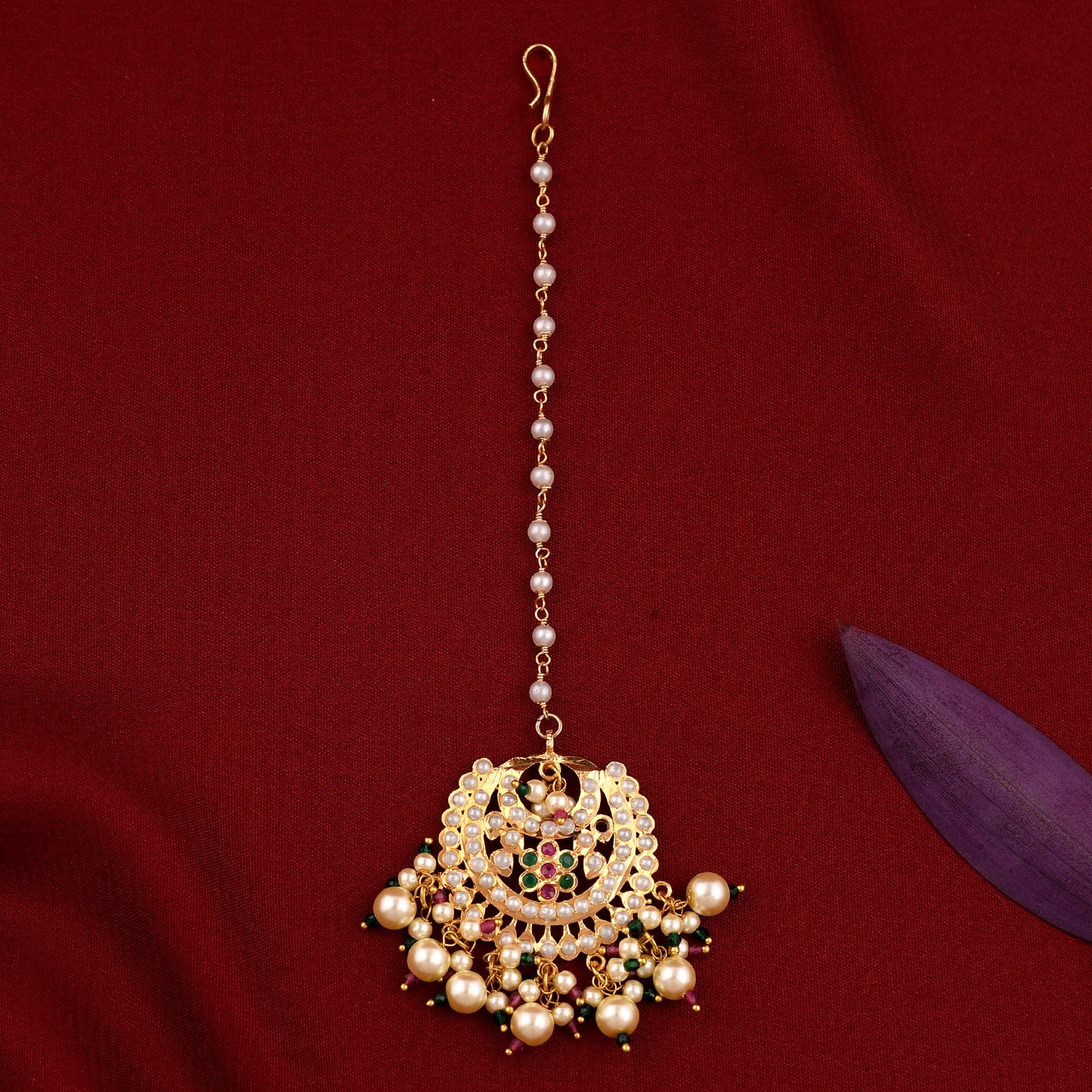 Delicate Jadaau Necklace Set