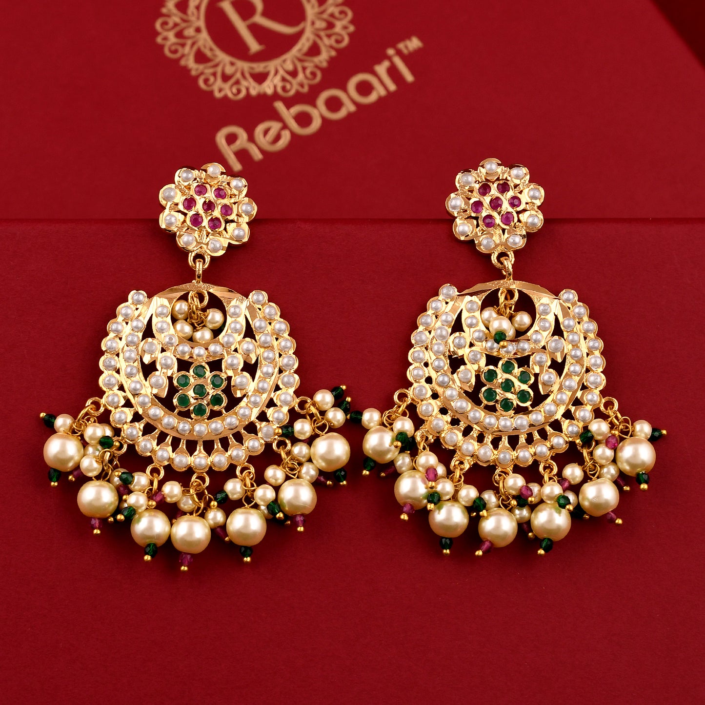 Delicate Jadaau Necklace Set