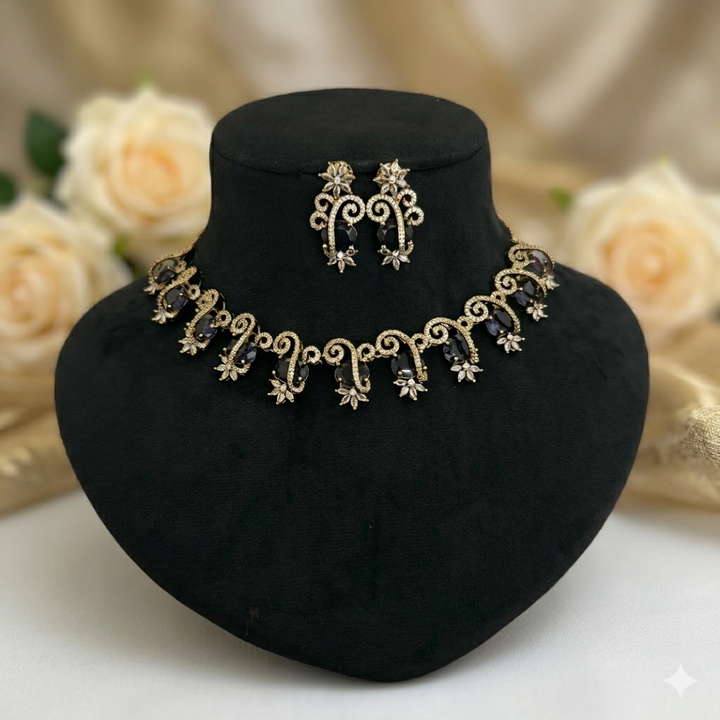 Traditional Zircon Necklace Set