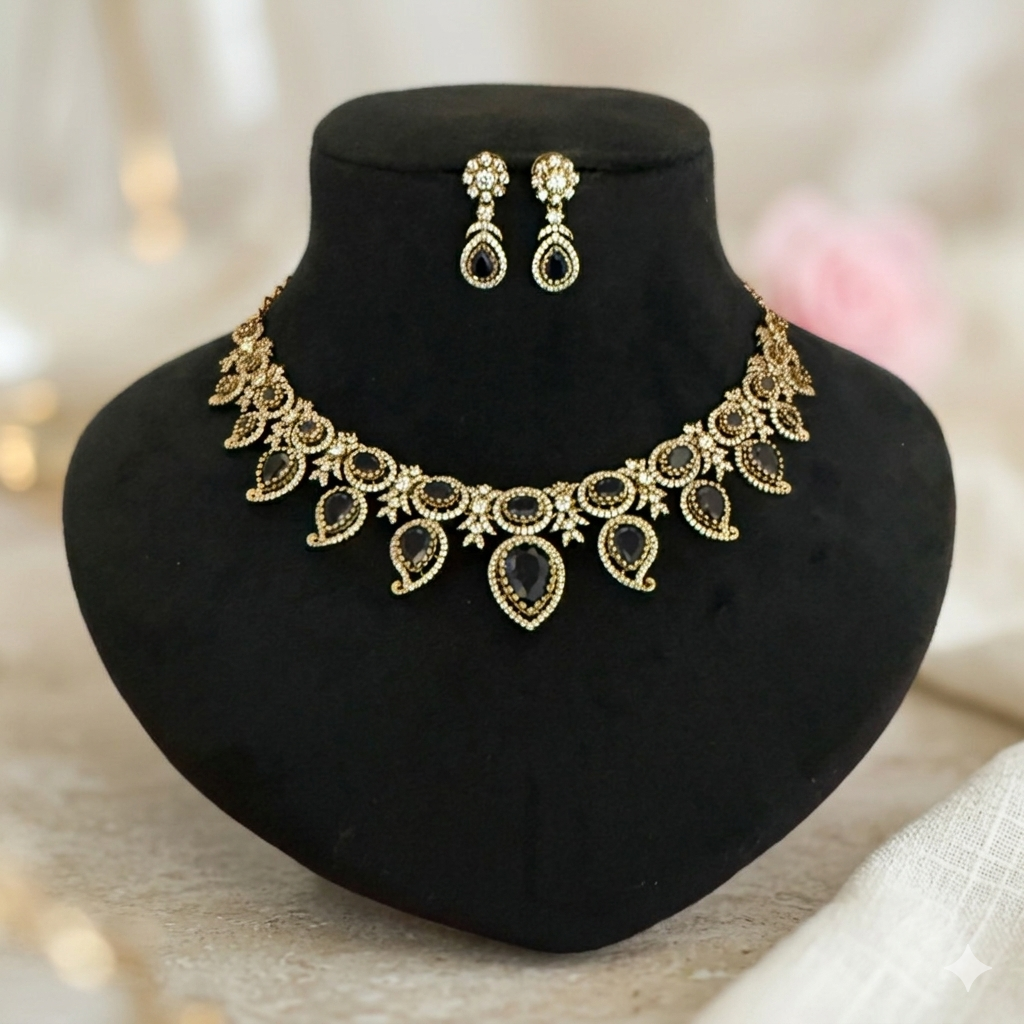 Flower Design Zircon Necklace Set