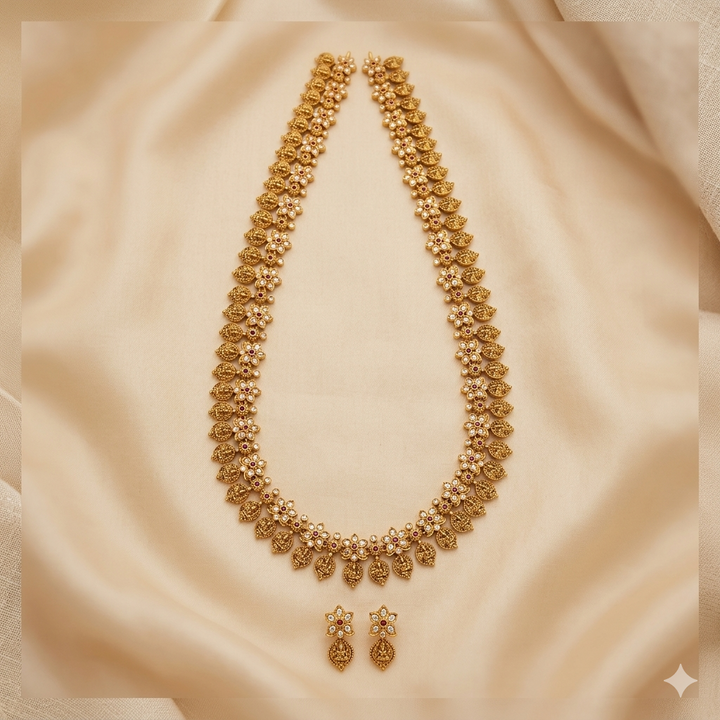 Laxmi Antique Necklace Set