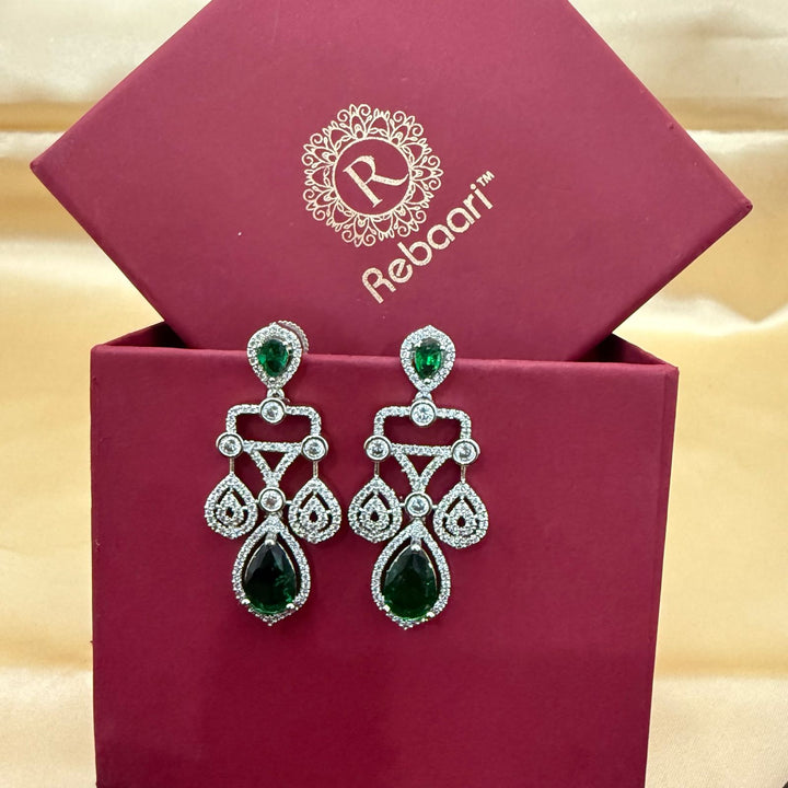 Emerald Pear Shape Necklace Set