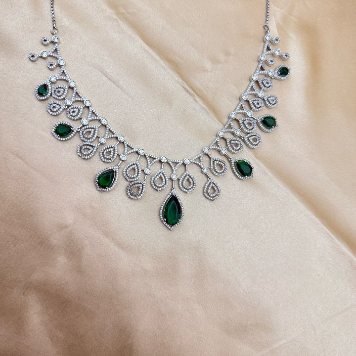 Emerald Pear Shape Necklace Set