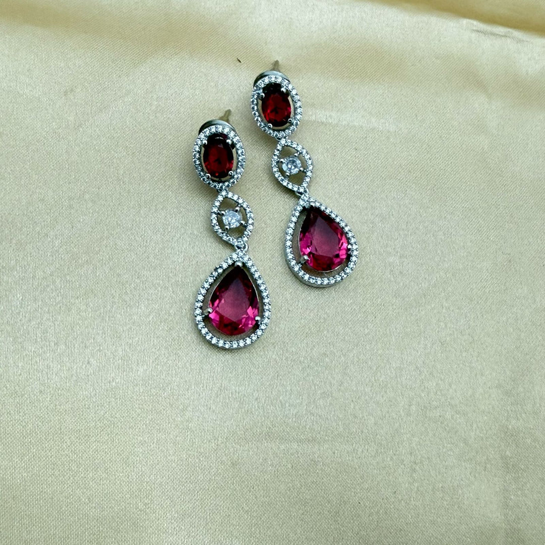 Unique Diamond Necklace Set