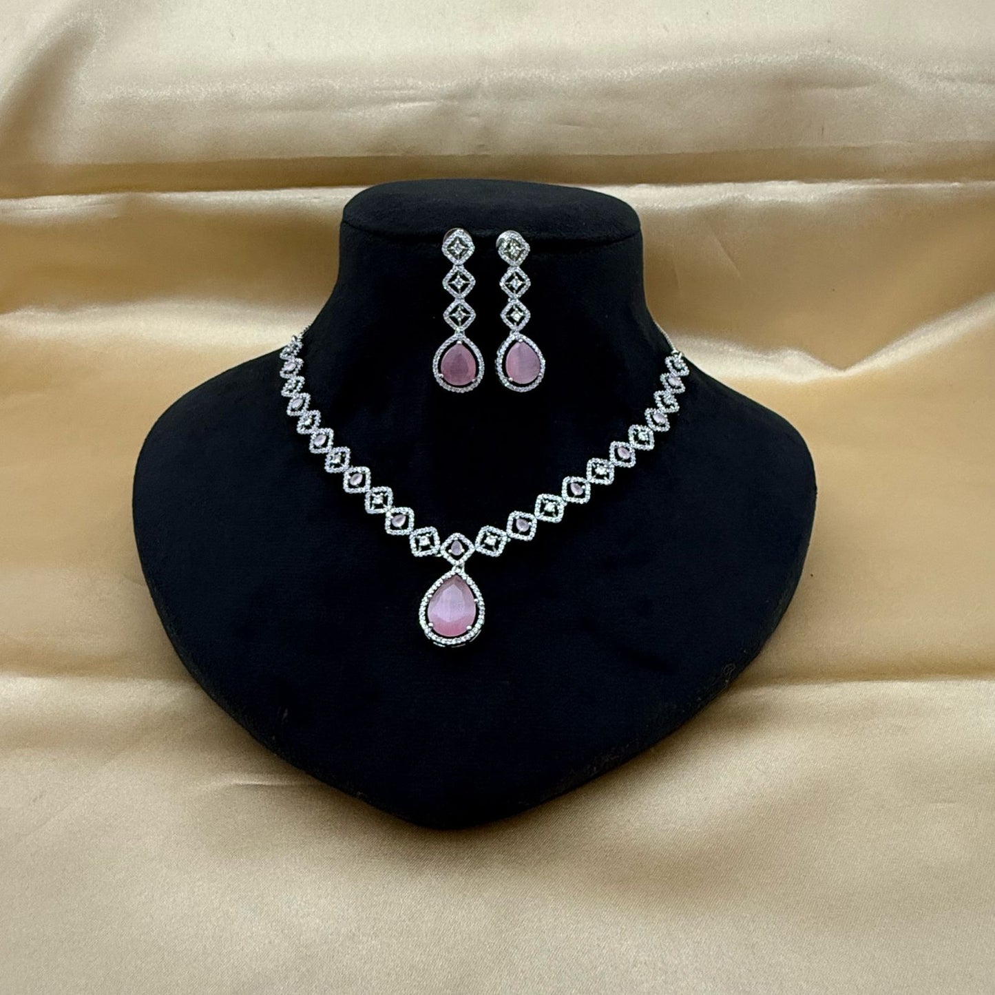 Peardrop Zircon Necklace Set