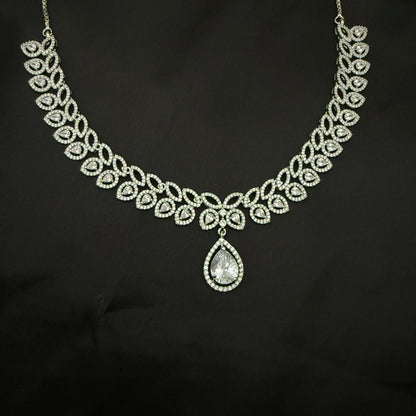 Leaf Design Zircon Necklace Set