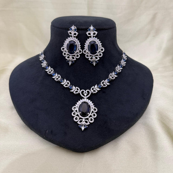 Glorious Necklace Set