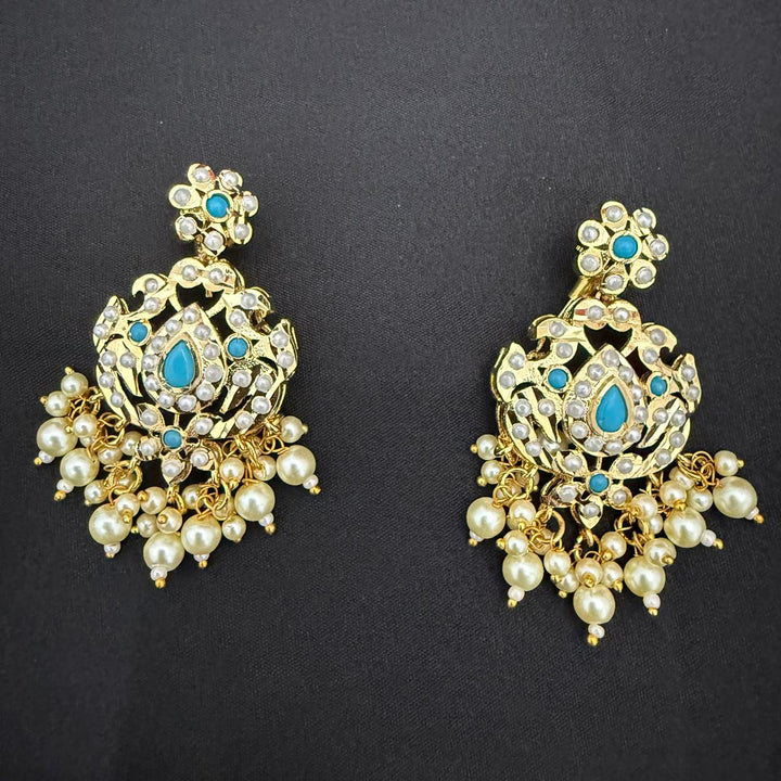 Jadau Danglers in Gold Finish Earring