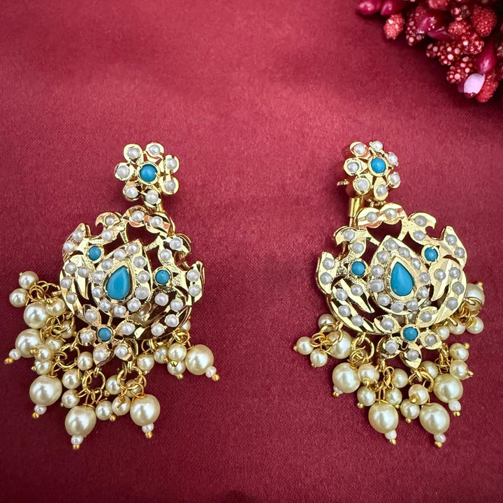 Jadau Danglers in Gold Finish Earring