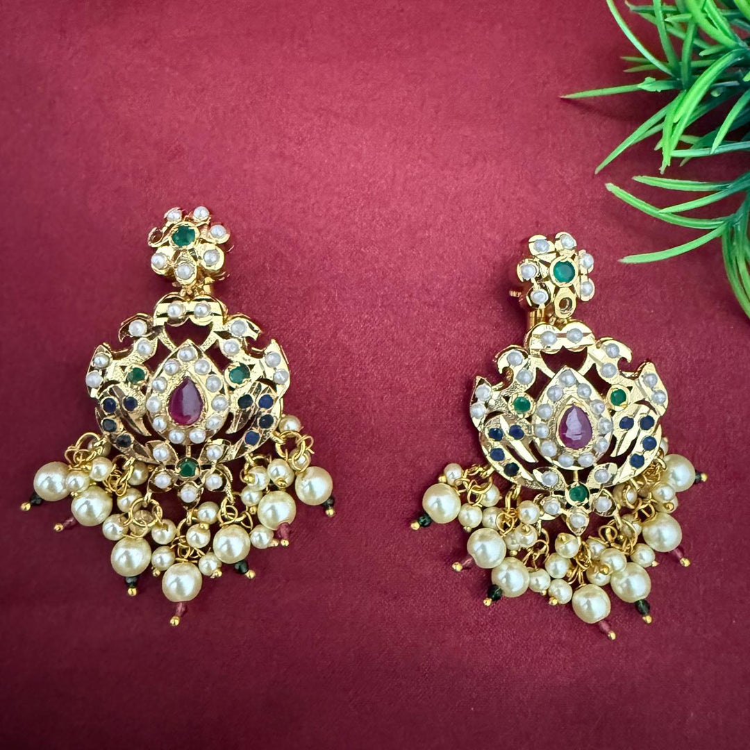 Jadau Danglers in Gold Finish Earring