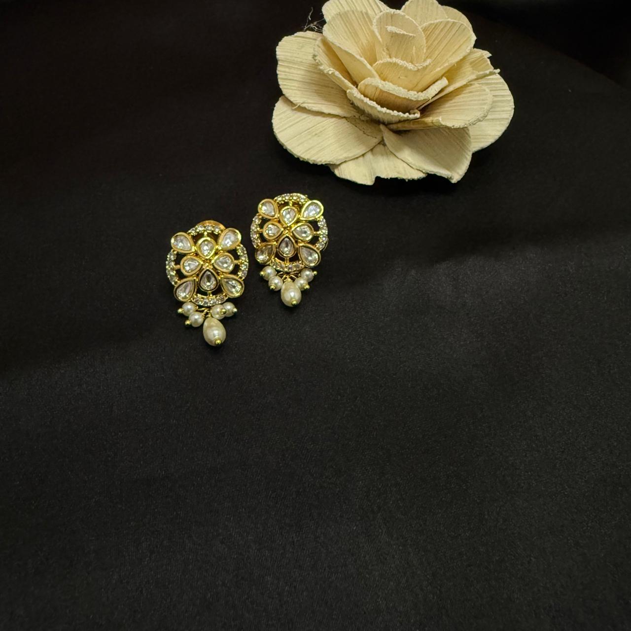 Pearl And Kundan Choker Set