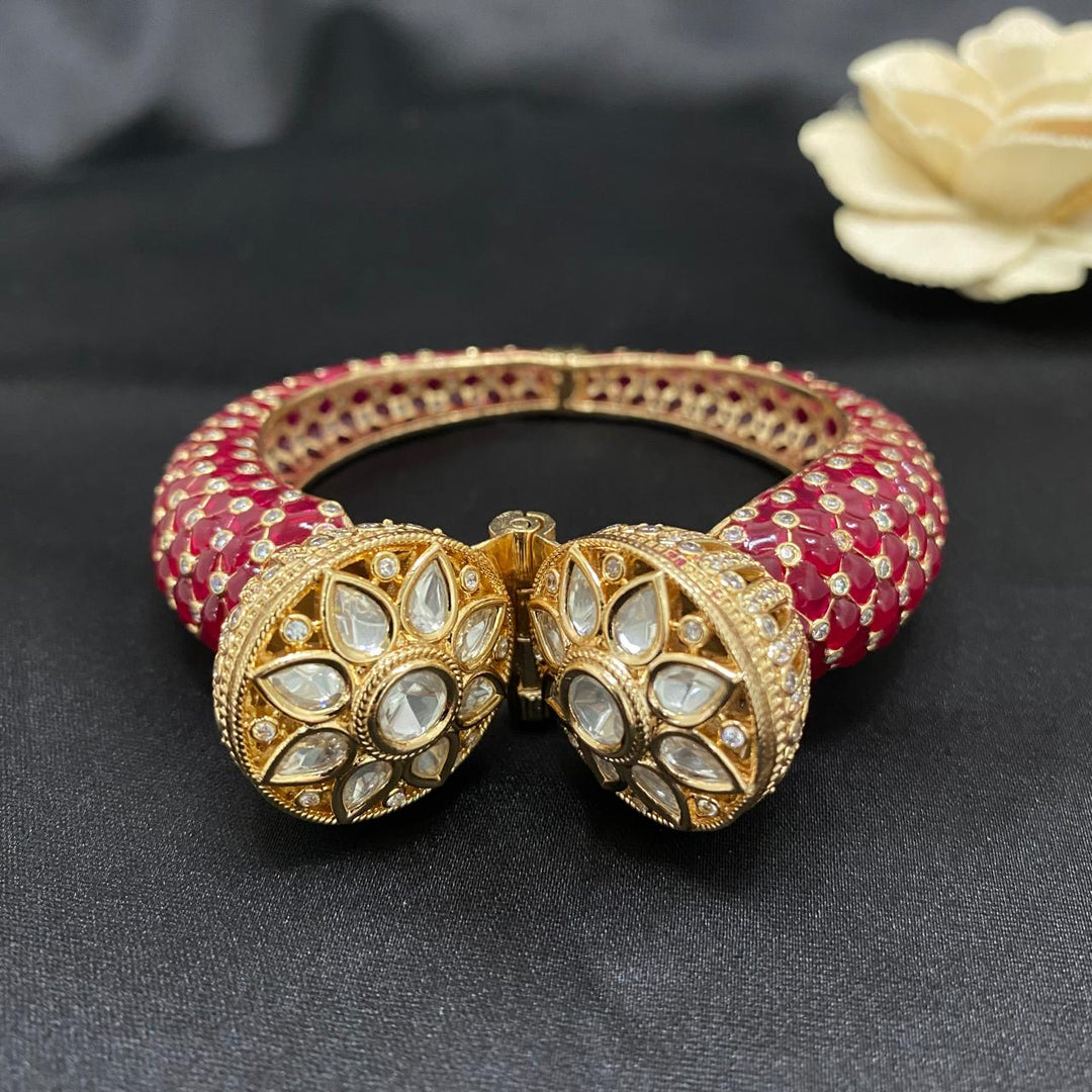 Exclusive Kundan Bracelet