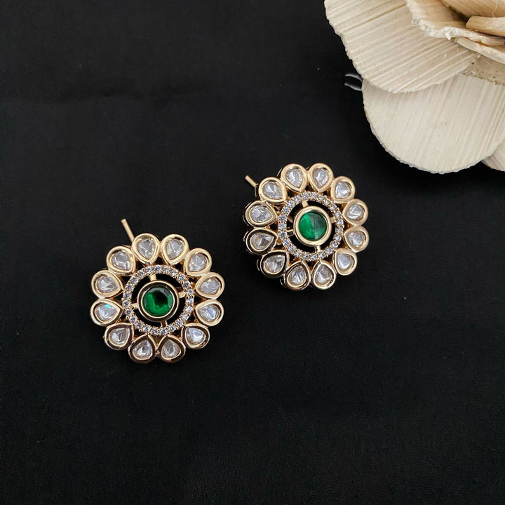 Flower Design Polki Pendant Set