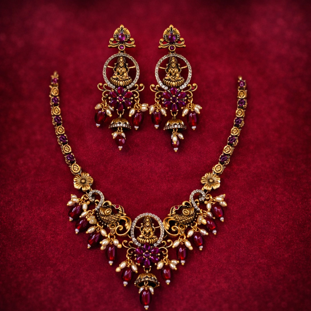 Antique Necklace Set