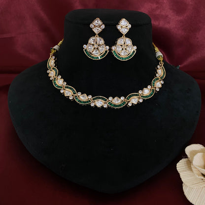 Beautiful Kundan Polki Necklace Set