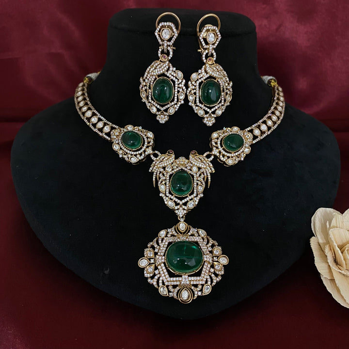 Beautiful Fusion Kundan Polki Necklace Set