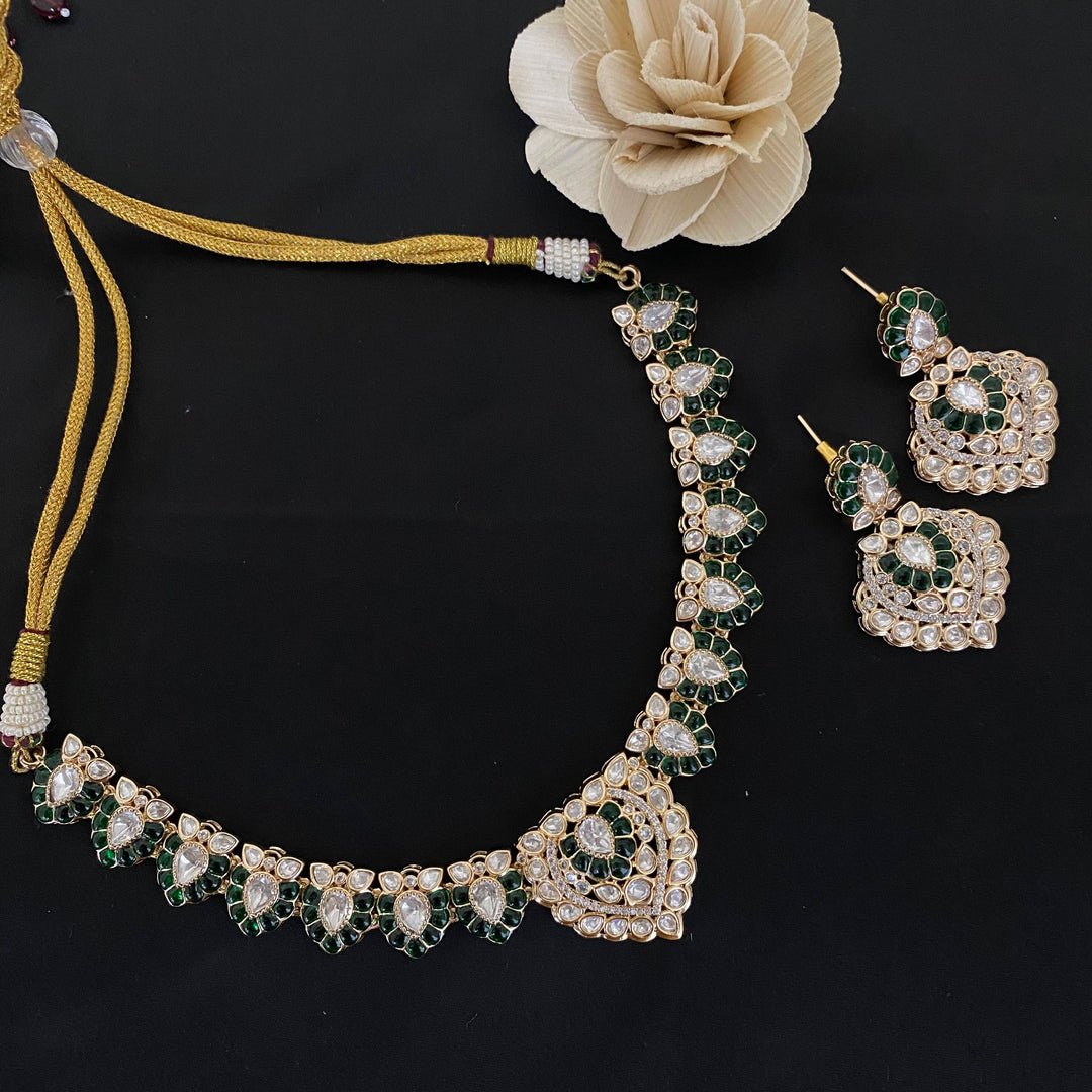 Elegant Kundan Necklace Set