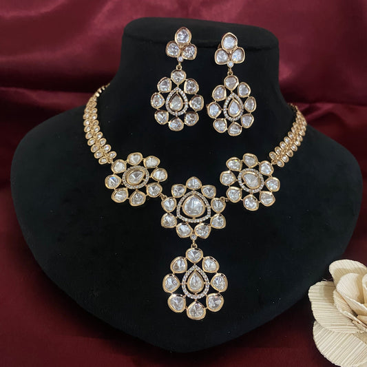 Flower Design Kundan Necklace Set