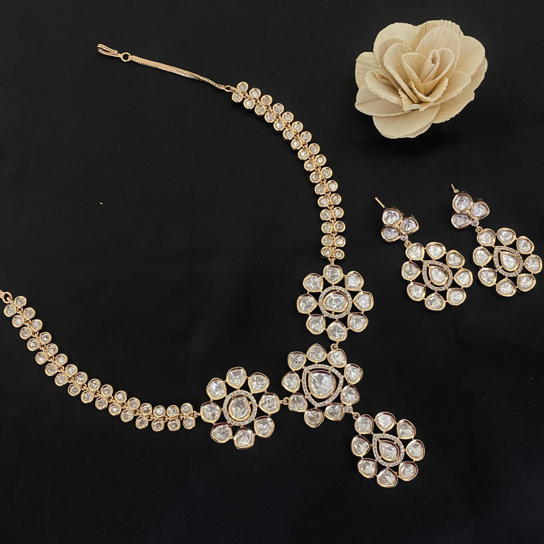 Flower Design Kundan Necklace Set