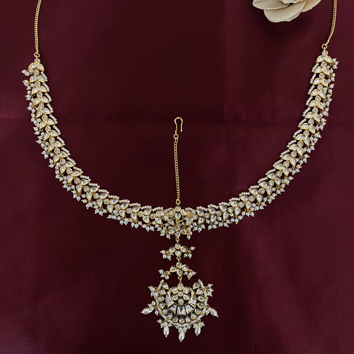 Traditional Kundan Mathapatti