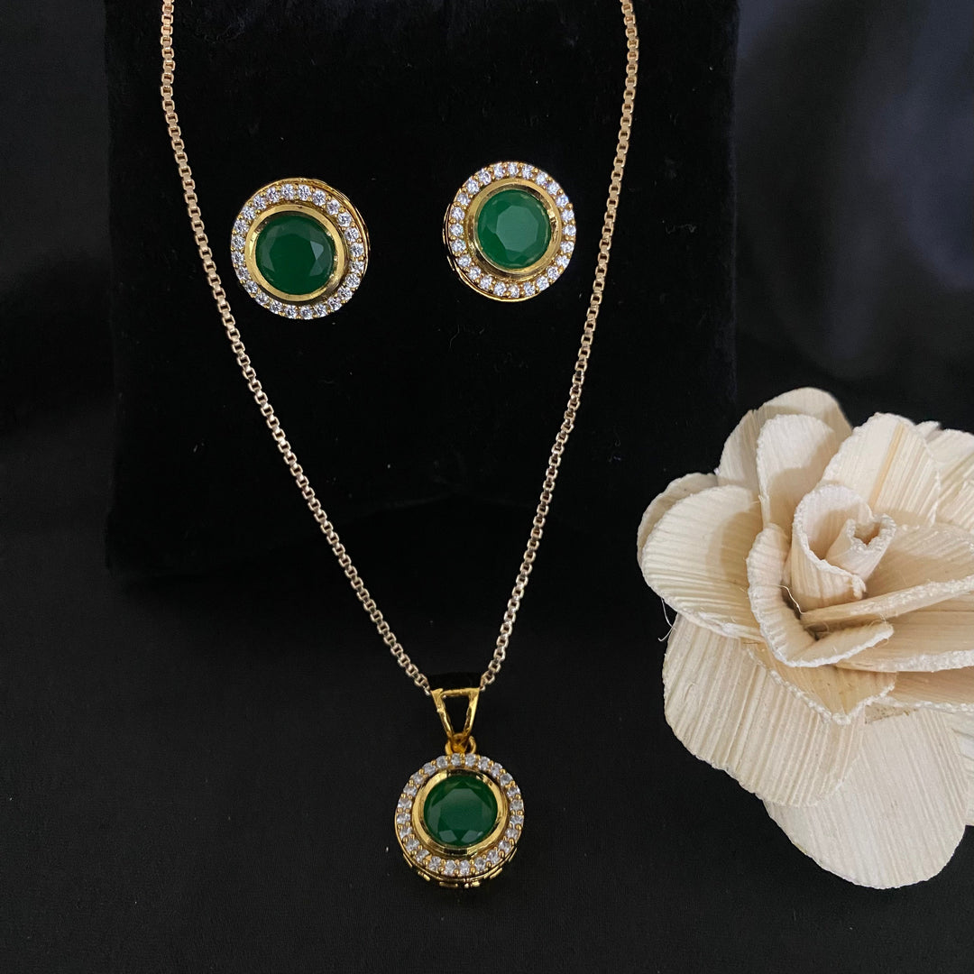 Round Design Kundan polki pendant set