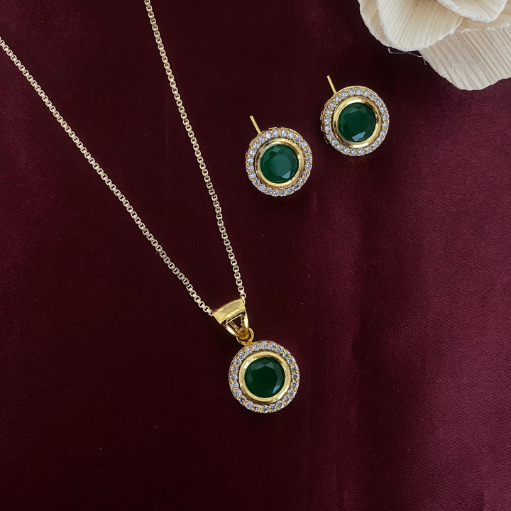 Round Design Kundan polki pendant set