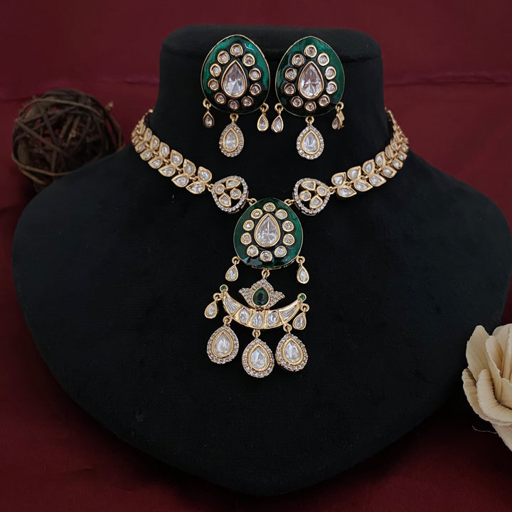 Delicate Kundan Polki Necklace Set