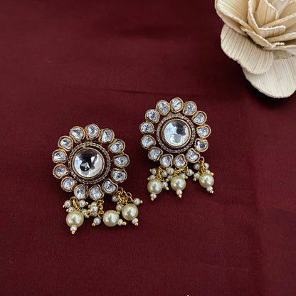 Beautiful Kundan Polki Studs