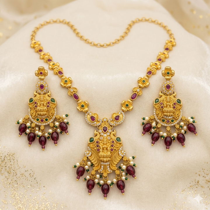 Laxmi Design Antique Necklace Set