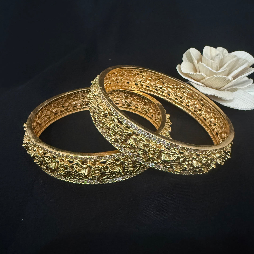 Laxmi Design Antique Bangles Set