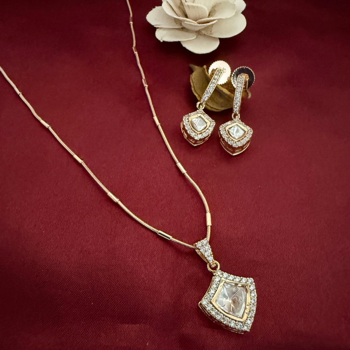 Exclusive Kundan Polki Pendant Set