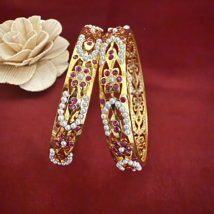 Traditional Indian Jadau Bangle