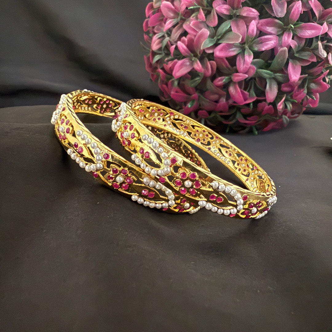 Traditional Indian Jadau Bangle