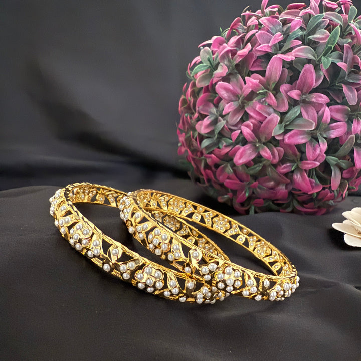 Gold Plated Jadau Bangle