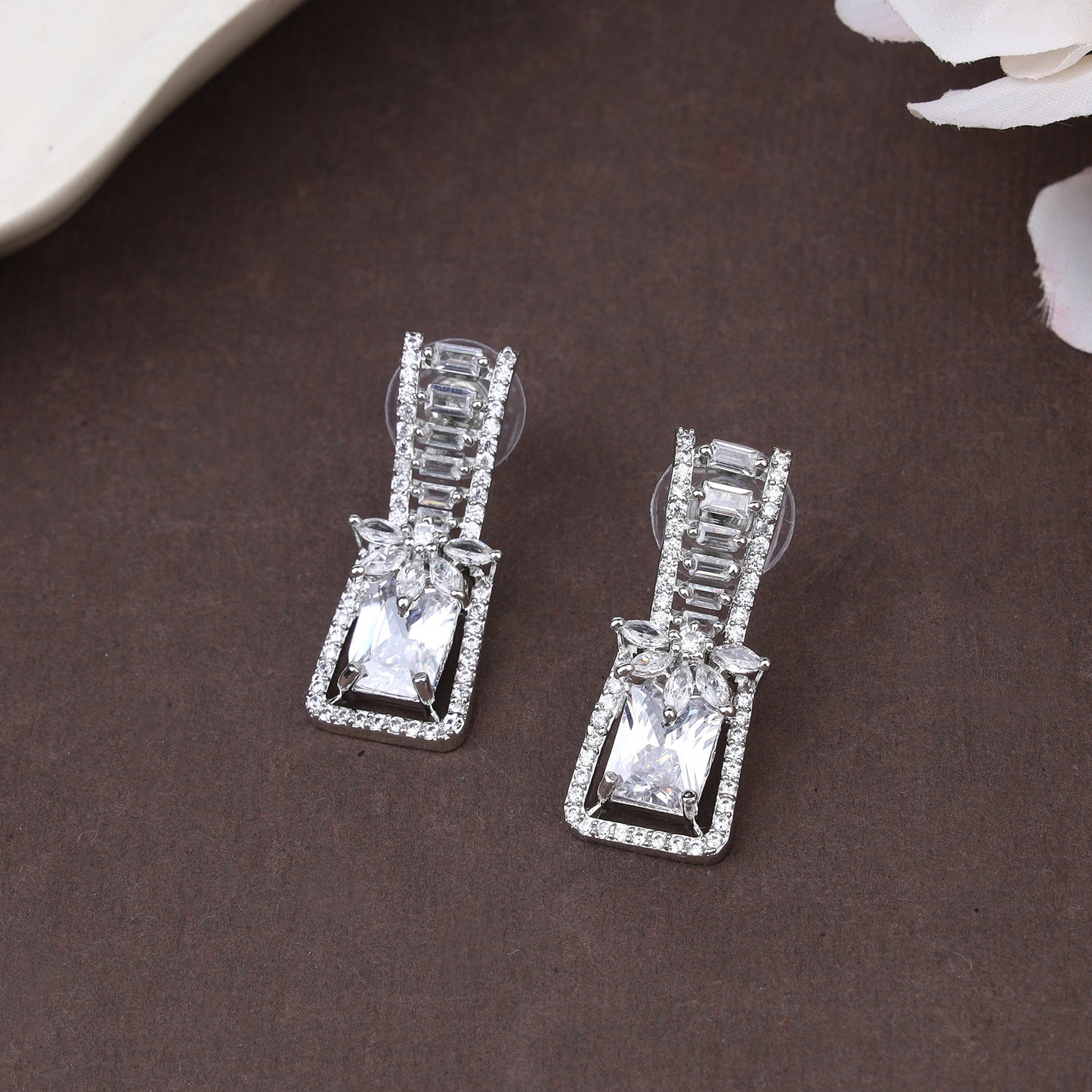 Americon Diamond Beautiful Earrings