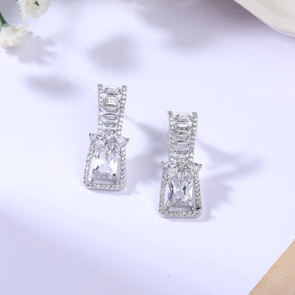 Americon Diamond Beautiful Earrings