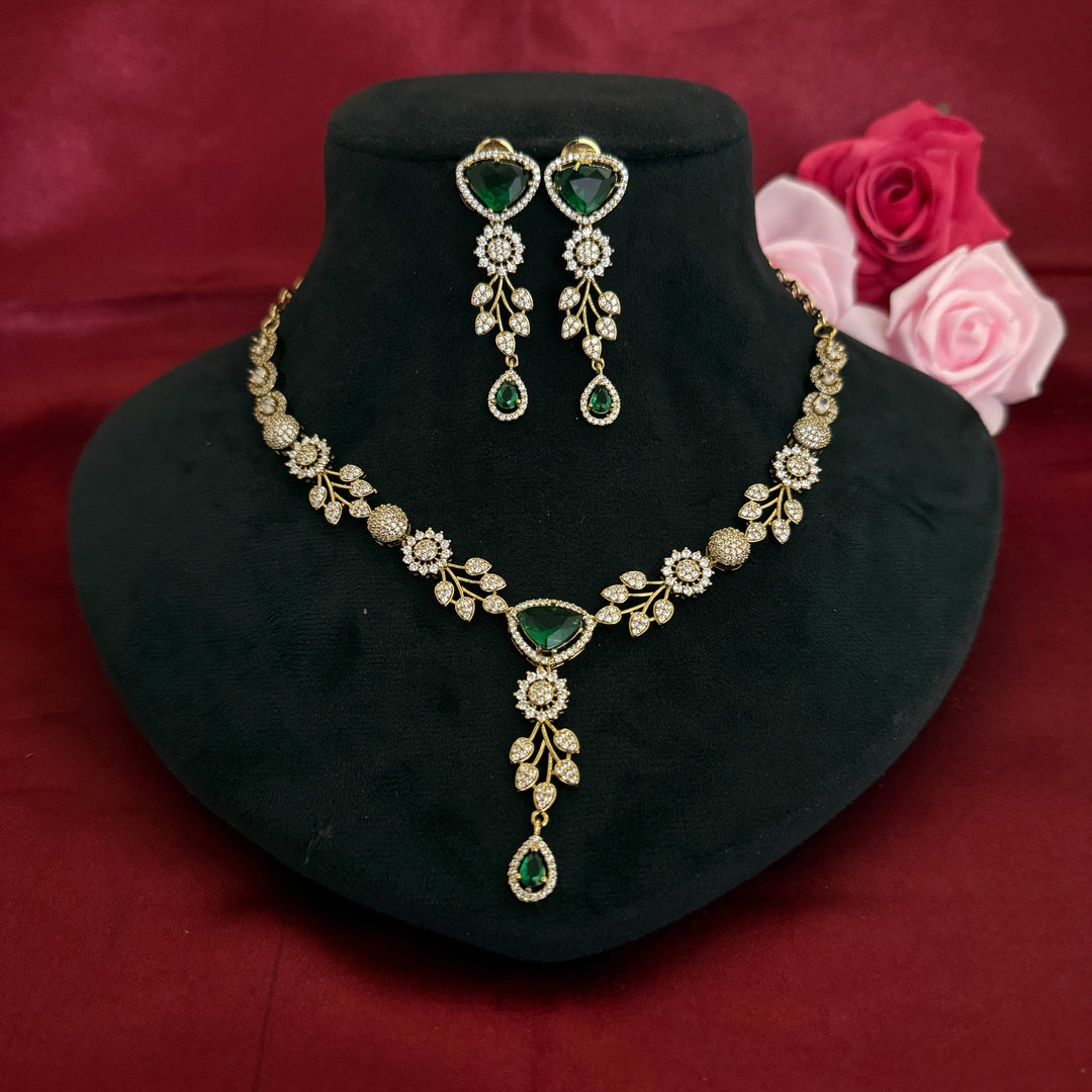Classic Zircon Necklace Set