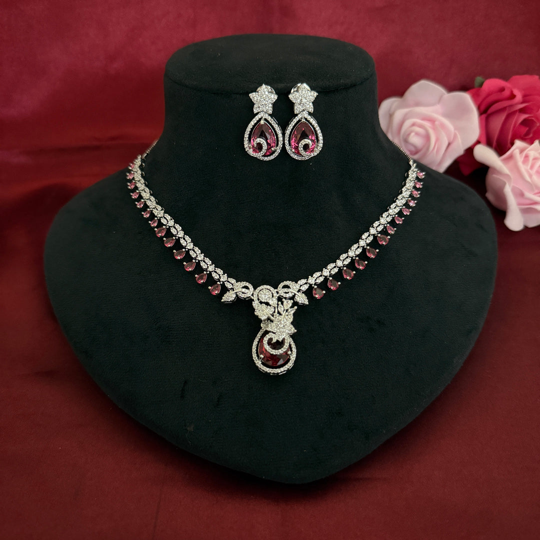 Exclusive Zircon Necklace Set