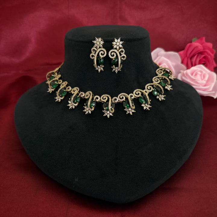 Traditional Zircon Necklace Set