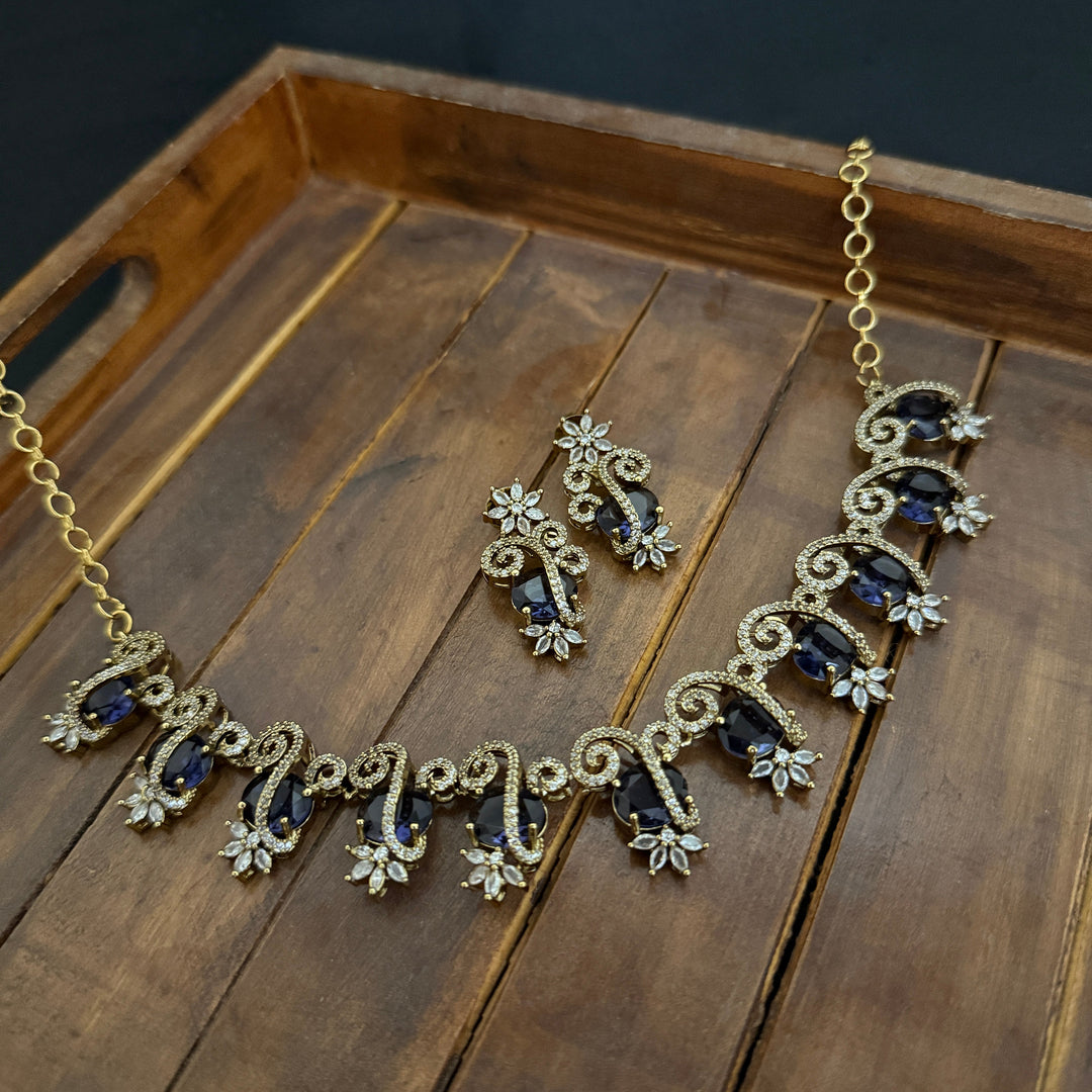 Traditional Zircon Necklace Set