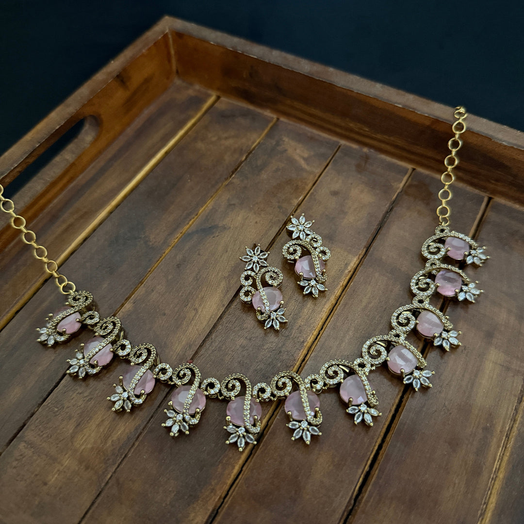 Traditional Zircon Necklace Set